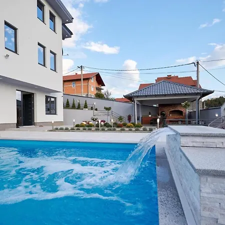 Mensur,s Villa *